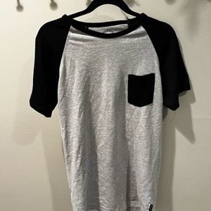 Dikotomy Black and White Pocket T-Shirt. Men's. Large.